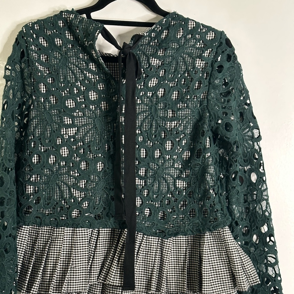 Anthropology Maeve forest green lace Gangnam blouse size Small - Picture 5 of 8